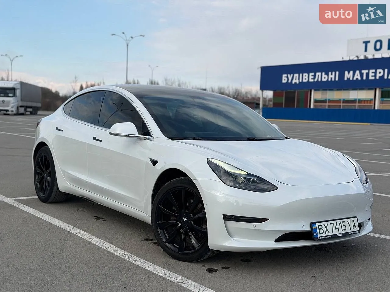 Tesla Model 3, 2020