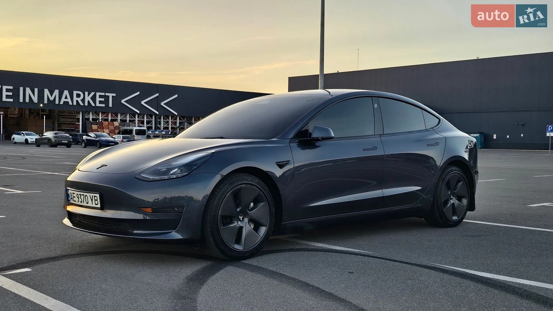 Tesla Model 3, 2023