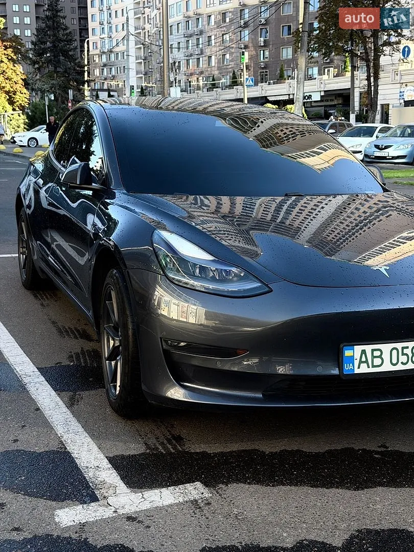 Tesla Model 3, 2021