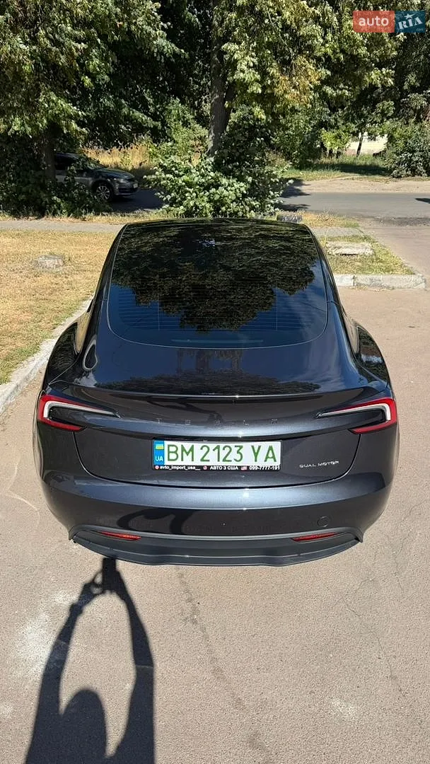 Tesla Model 3, 2024