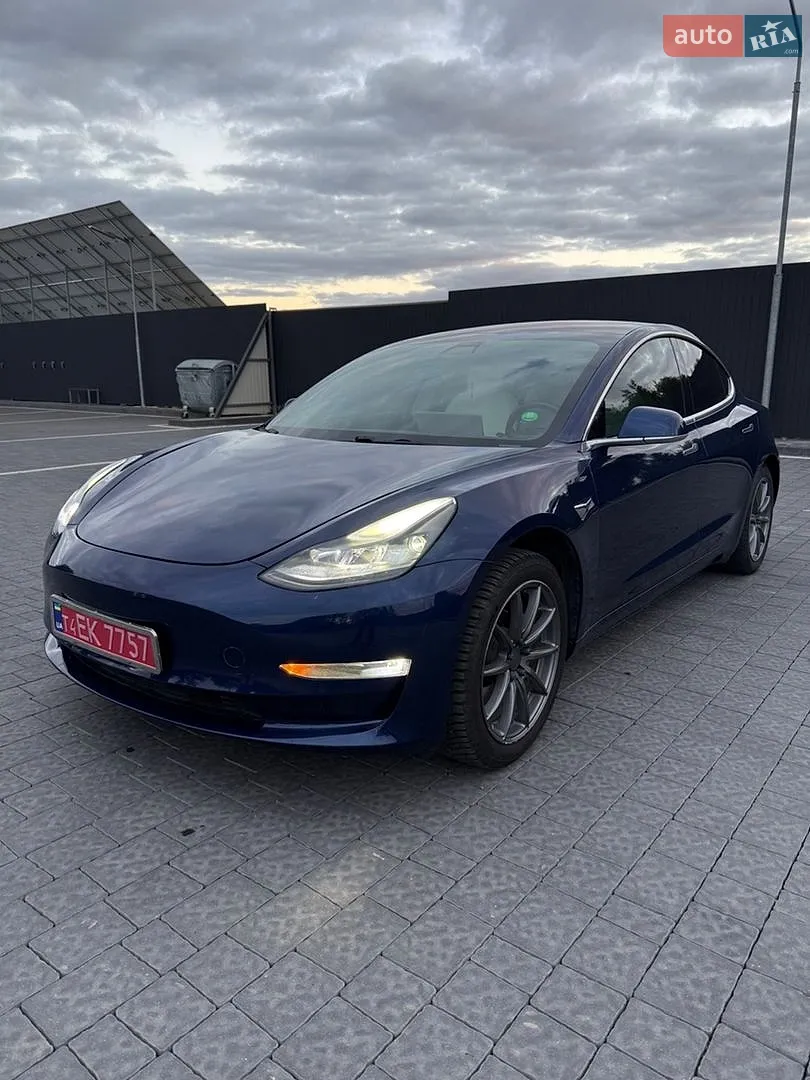 Tesla Model 3, 2019