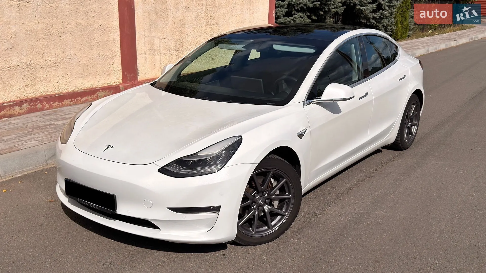 Tesla Model 3, 2020