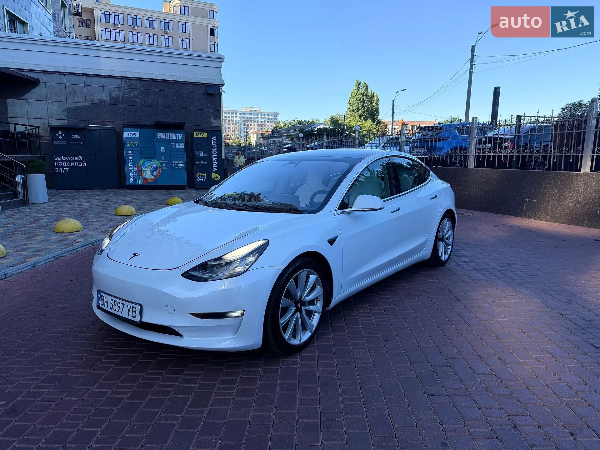 Tesla Model 3, 2020