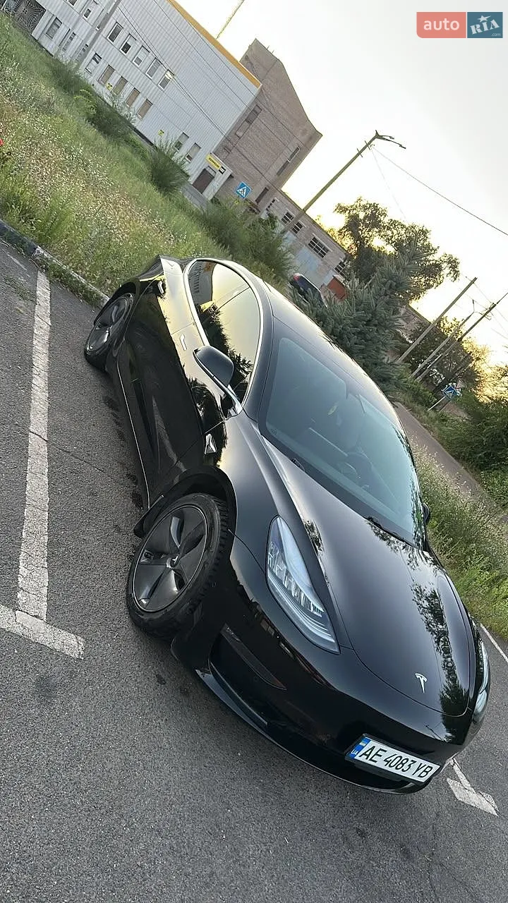 Tesla Model 3, 2019
