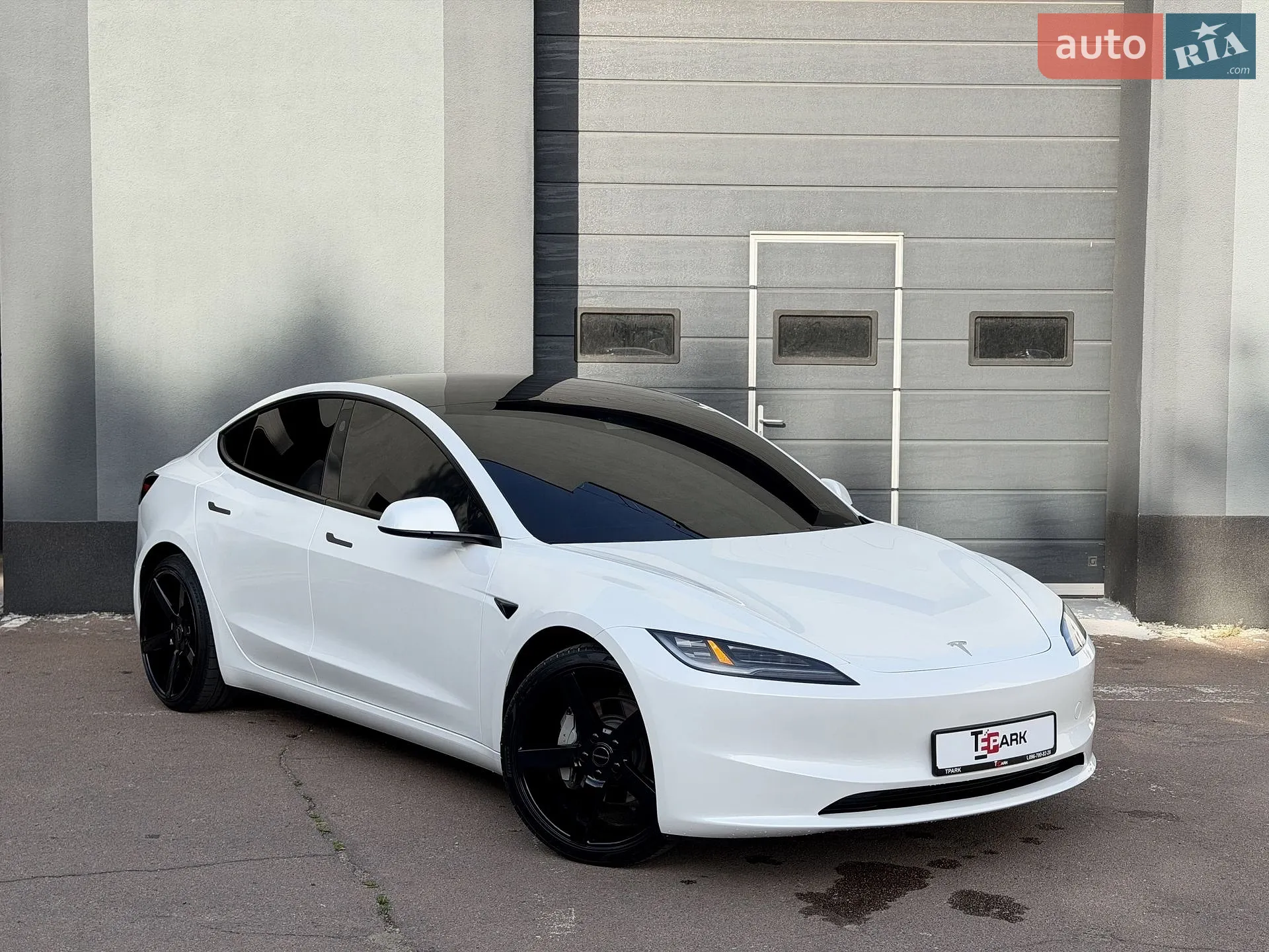 Tesla Model 3, 2024