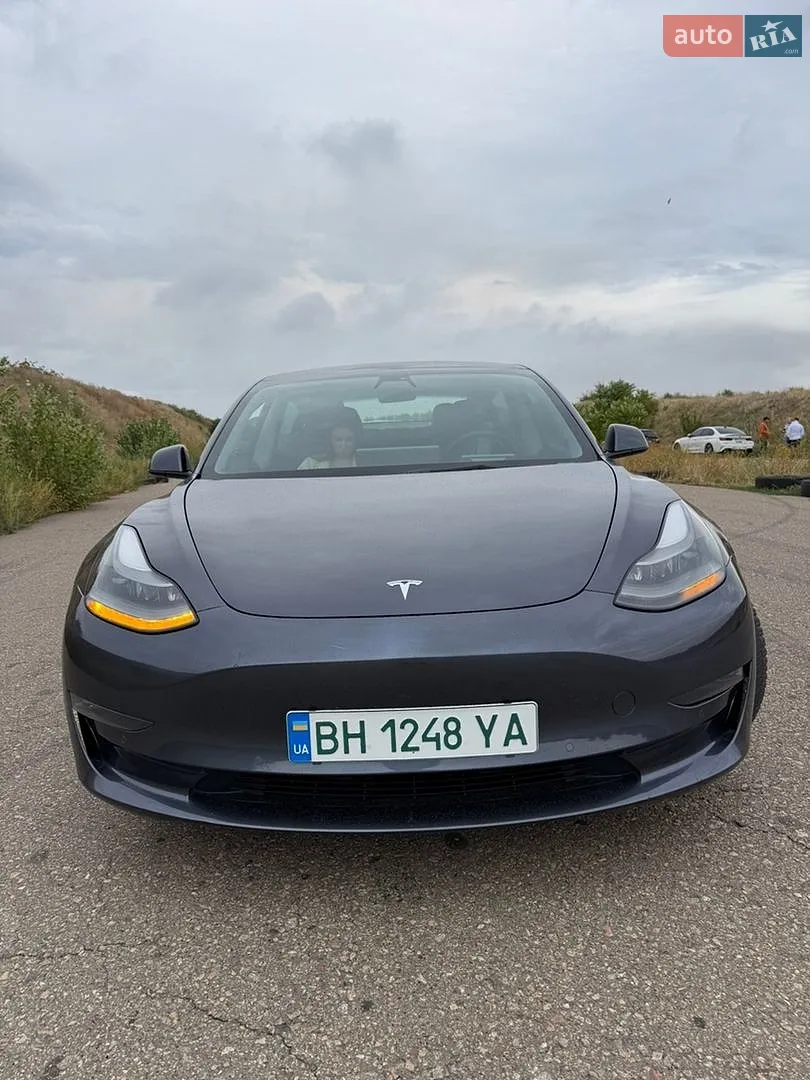 Tesla Model 3, 2021