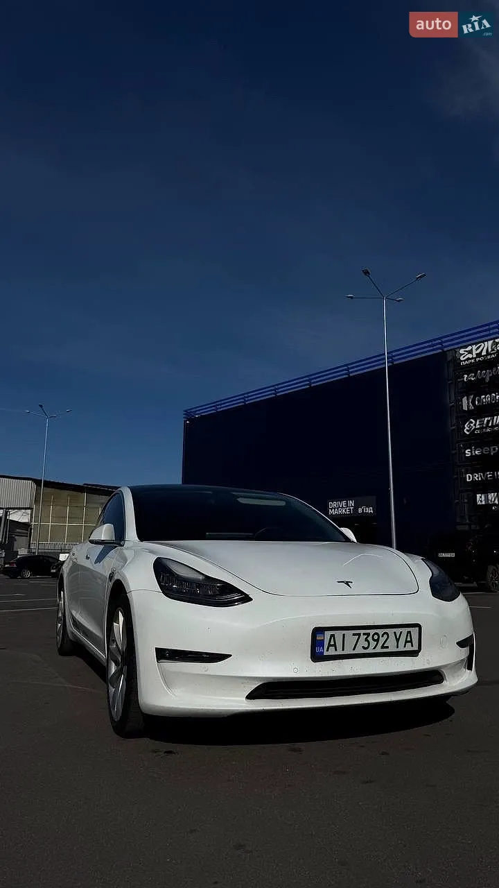 Tesla Model 3, 2020