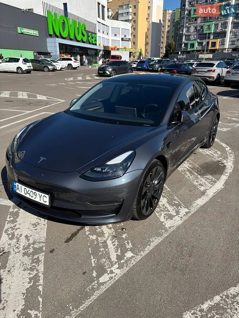 Tesla Model 3, 2023