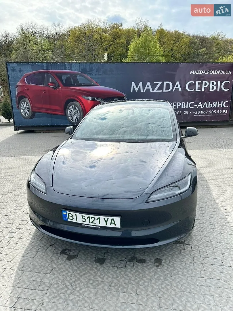 Tesla Model 3, 2024