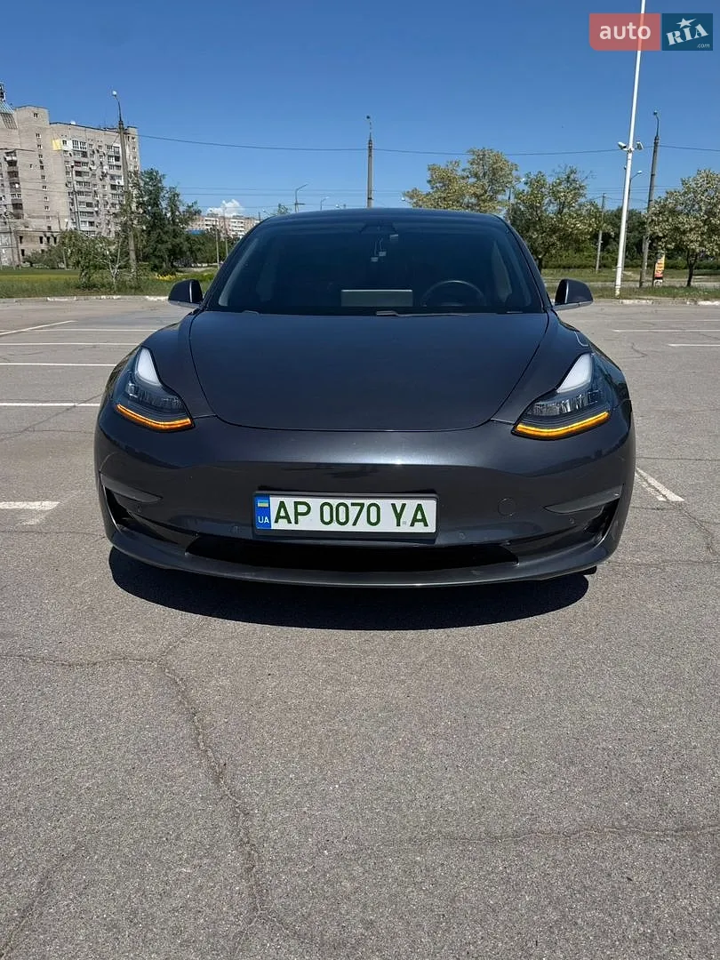 Tesla Model 3, 2019