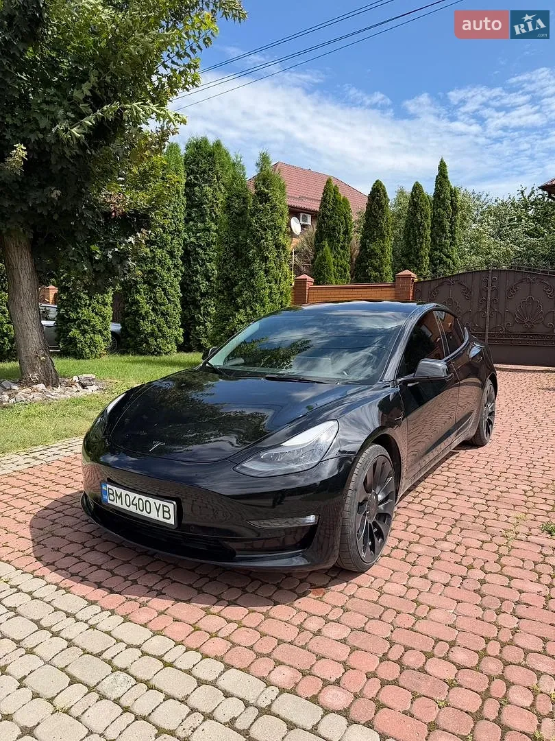 Tesla Model 3, 2022