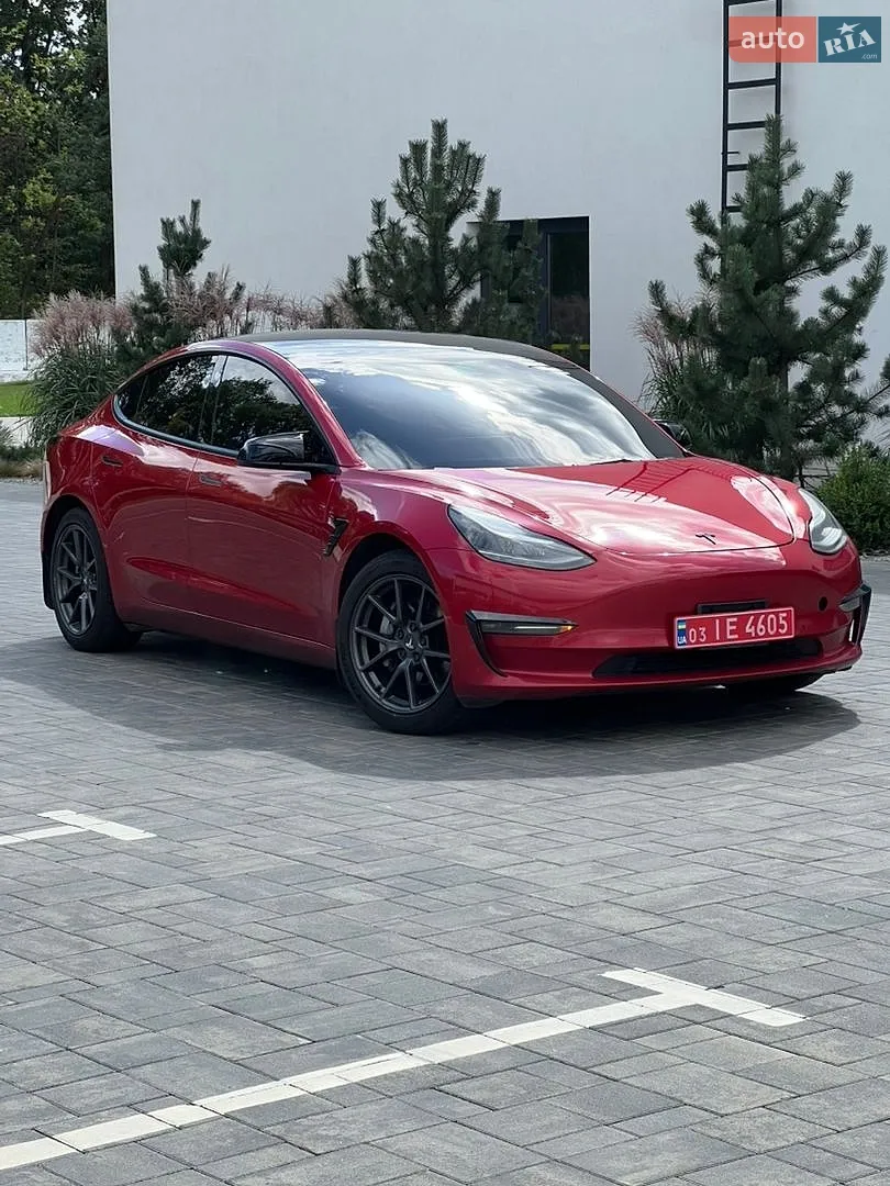 Tesla Model 3, 2022