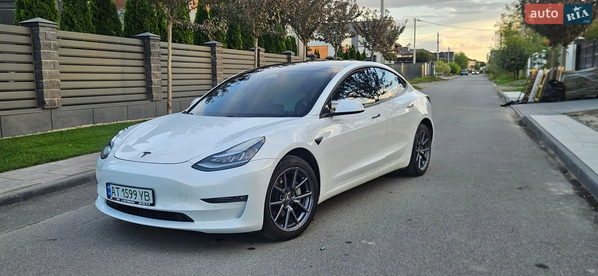Tesla Model 3, 2019