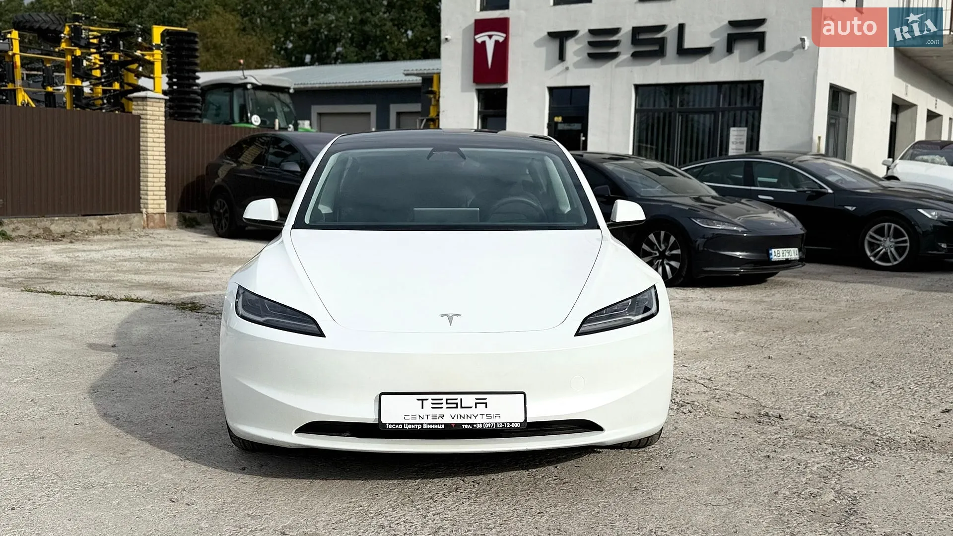 Tesla Model 3, 2024