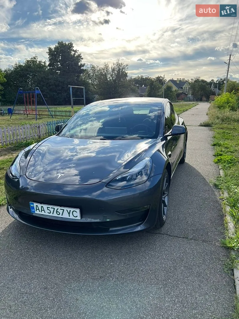 Tesla Model 3, 2021
