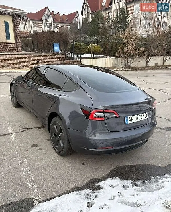 Tesla Model 3, 2021