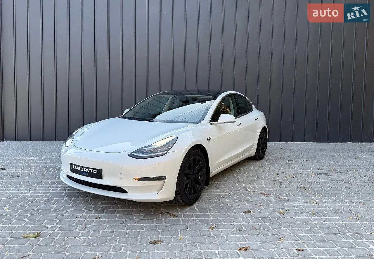 Tesla Model 3, 2018