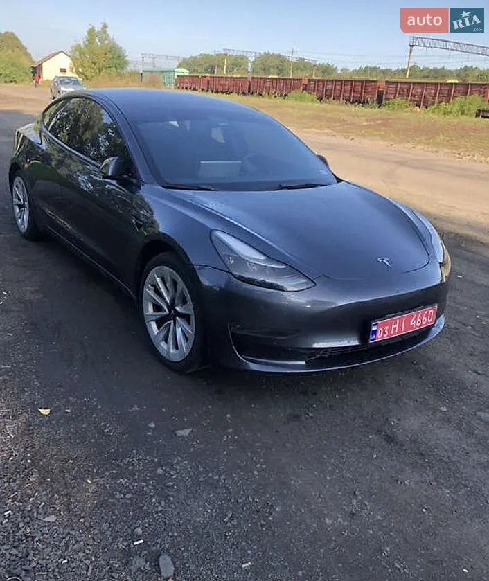 Tesla Model 3, 2022