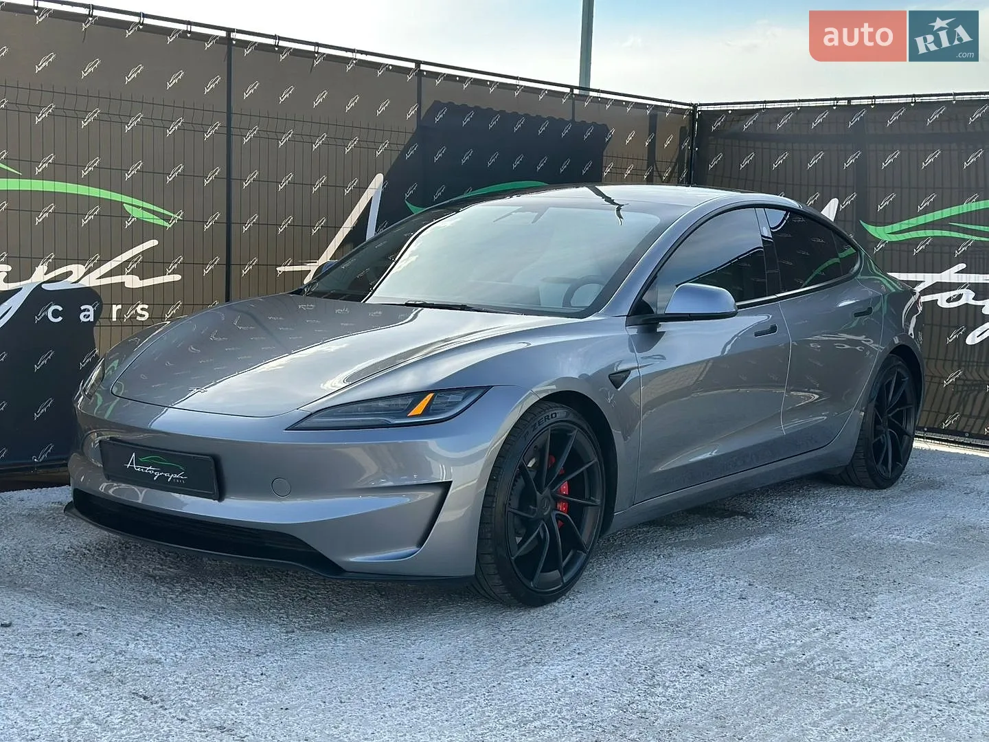Tesla Model 3, 2024