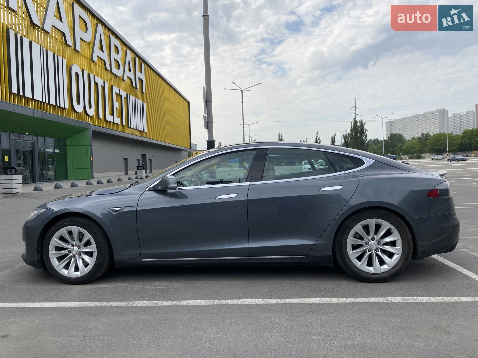 Tesla Model S, 2012