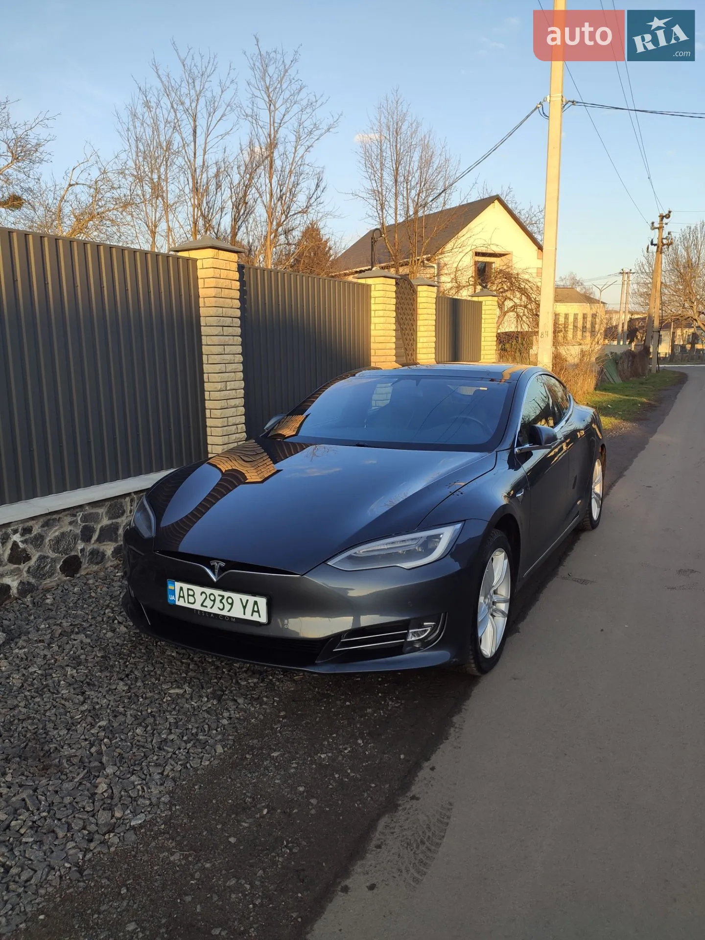 Tesla Model S, 2016