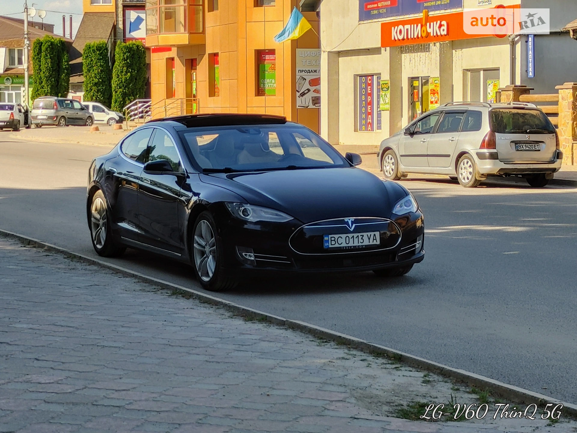 Tesla Model S, 2015