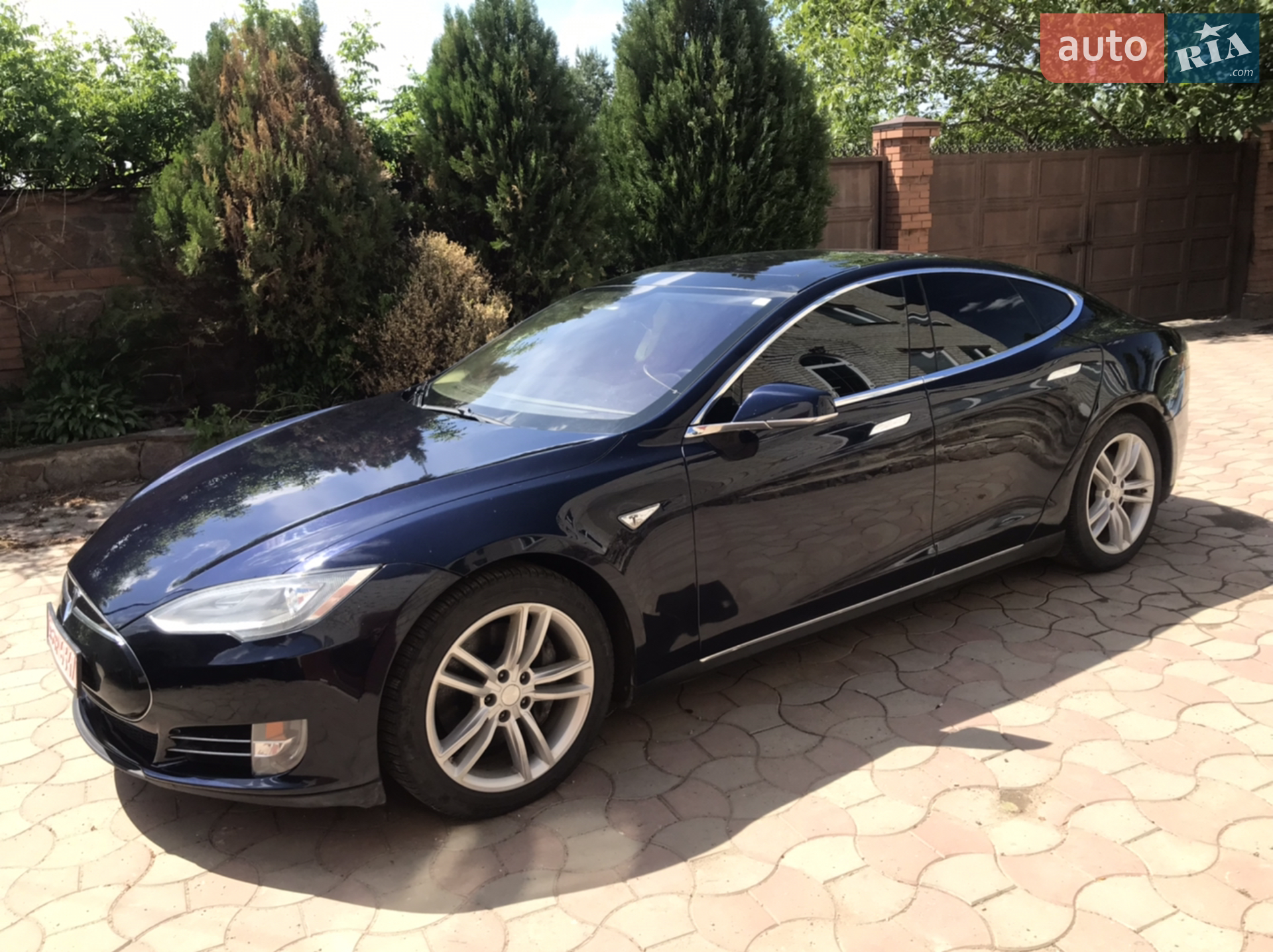 Tesla Model S, 2013