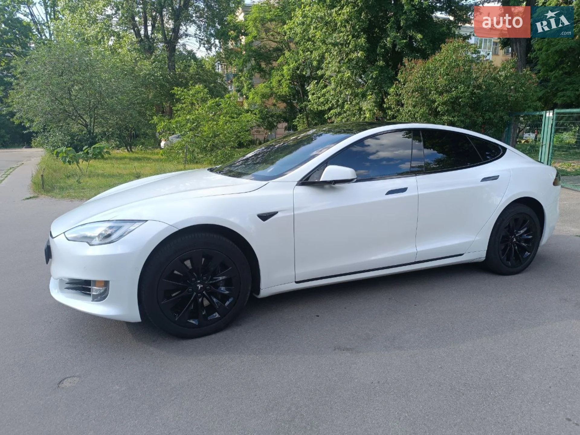 Tesla Model S, 2019