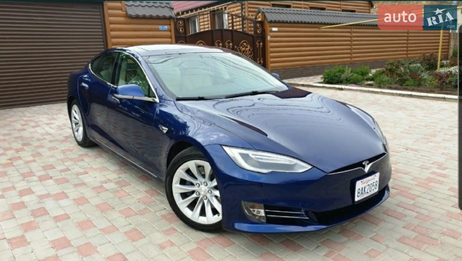 Tesla Model S, 2017