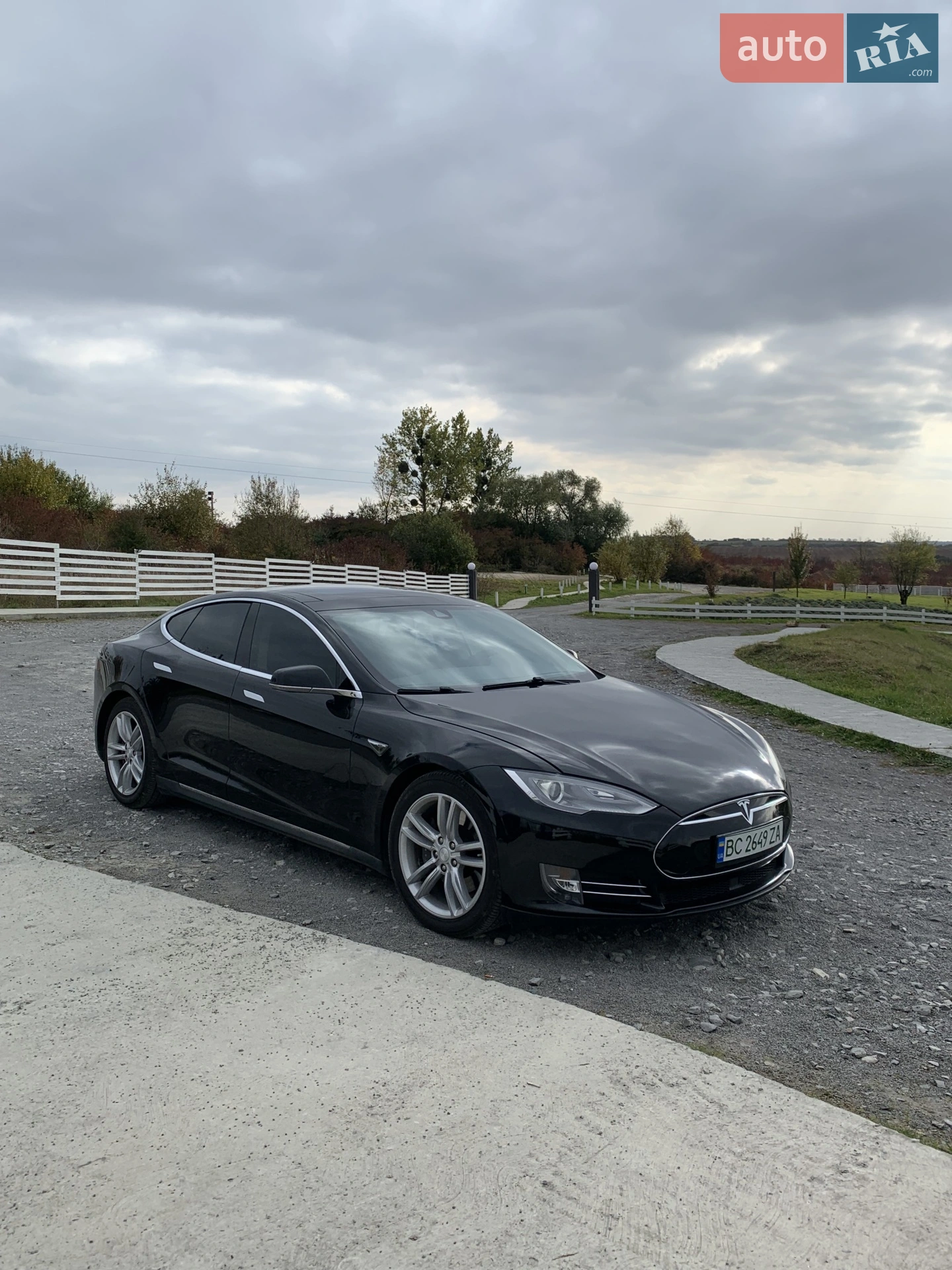 Tesla Model S, 2015