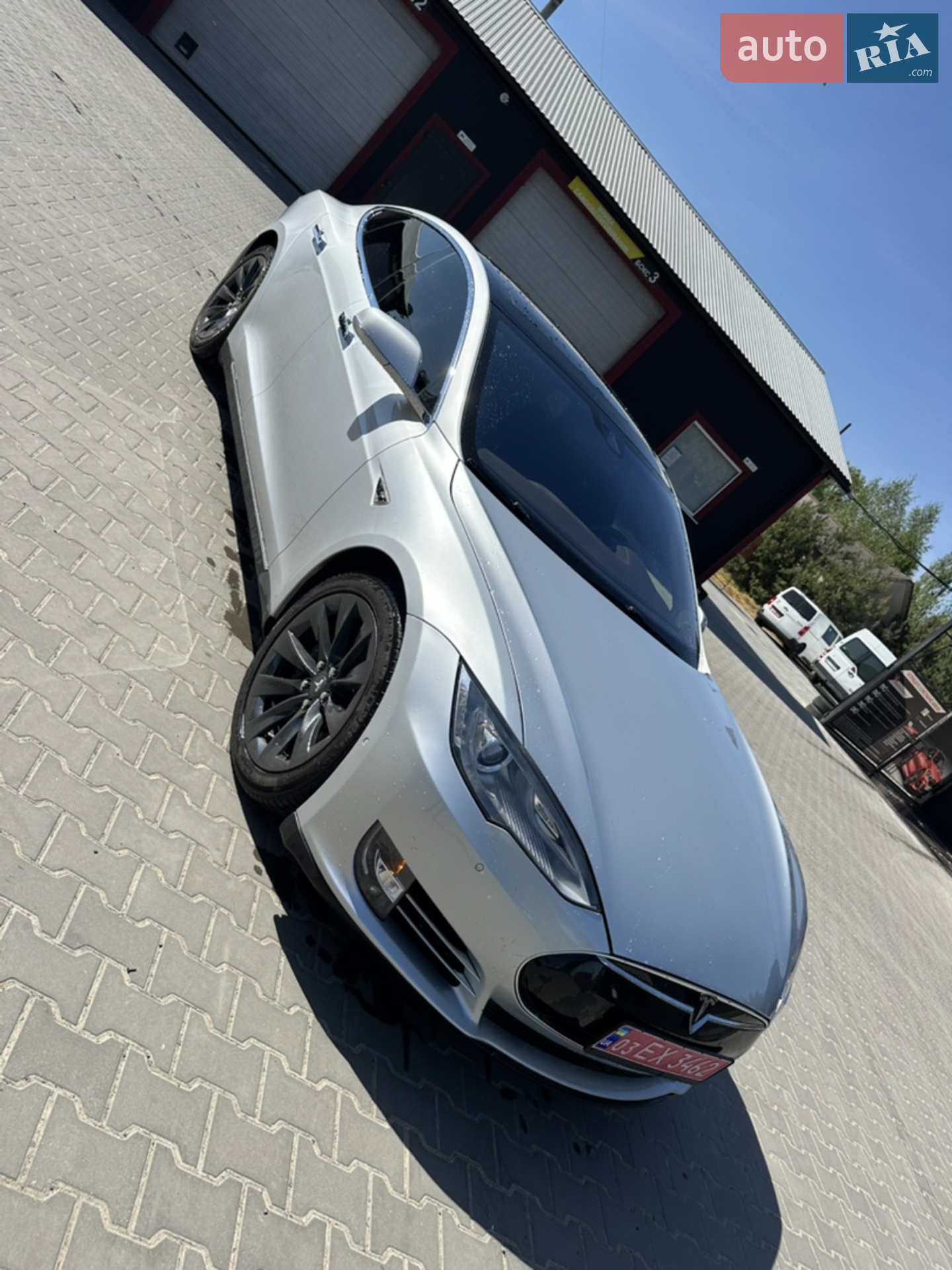 Tesla Model S, 2016
