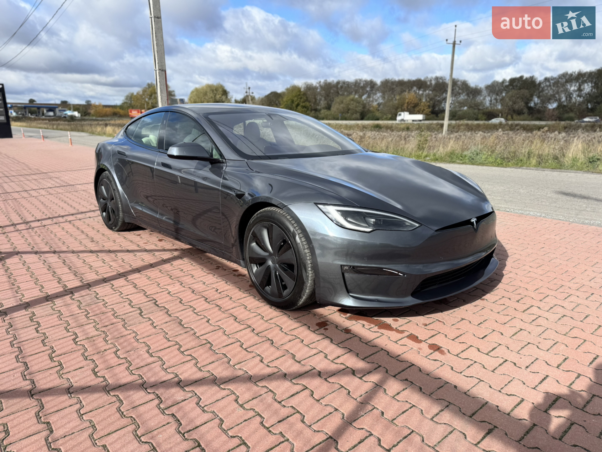Tesla Model S, 2022