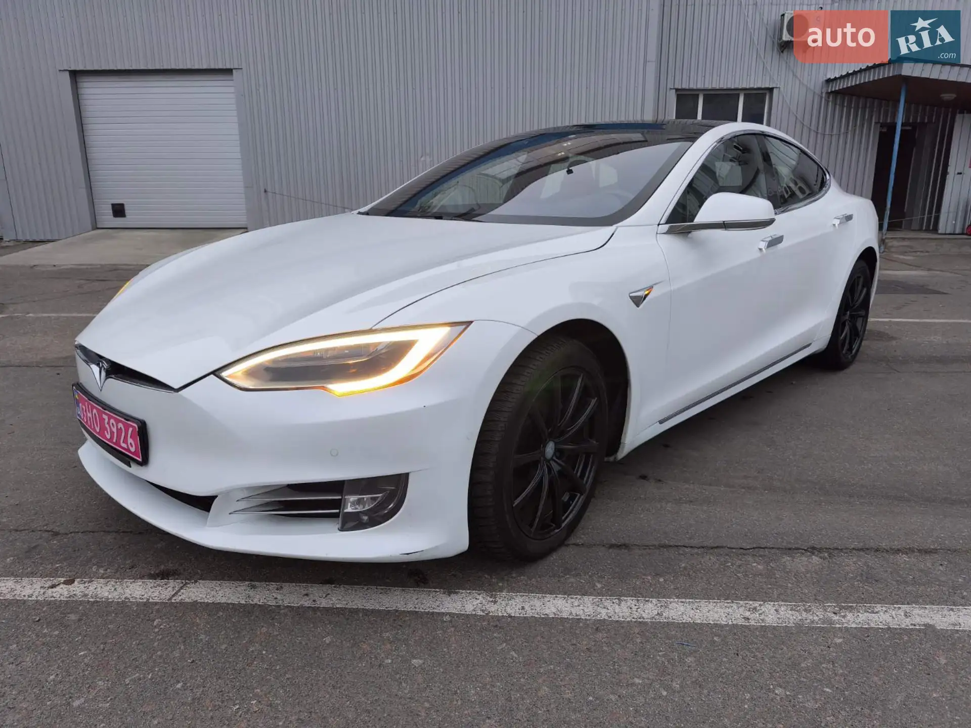 Tesla Model S, 2018
