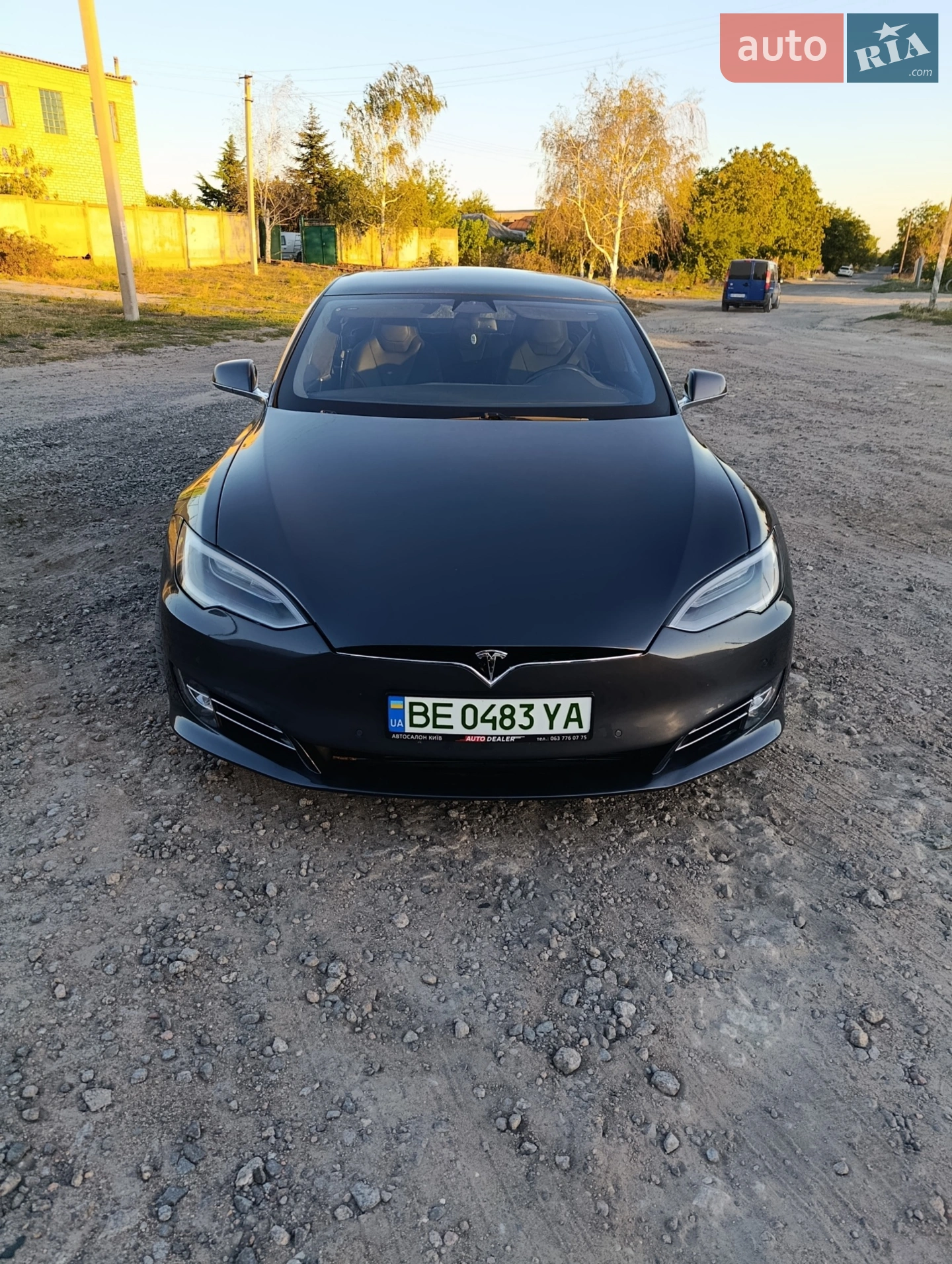 Tesla Model S, 2016
