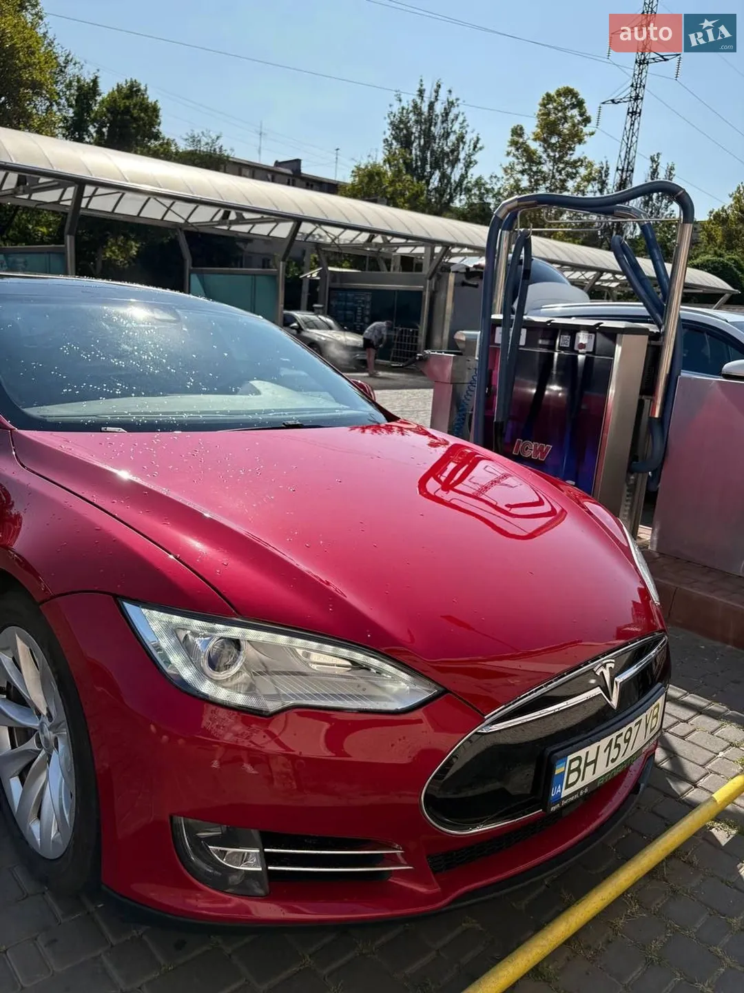Tesla Model S, 2015