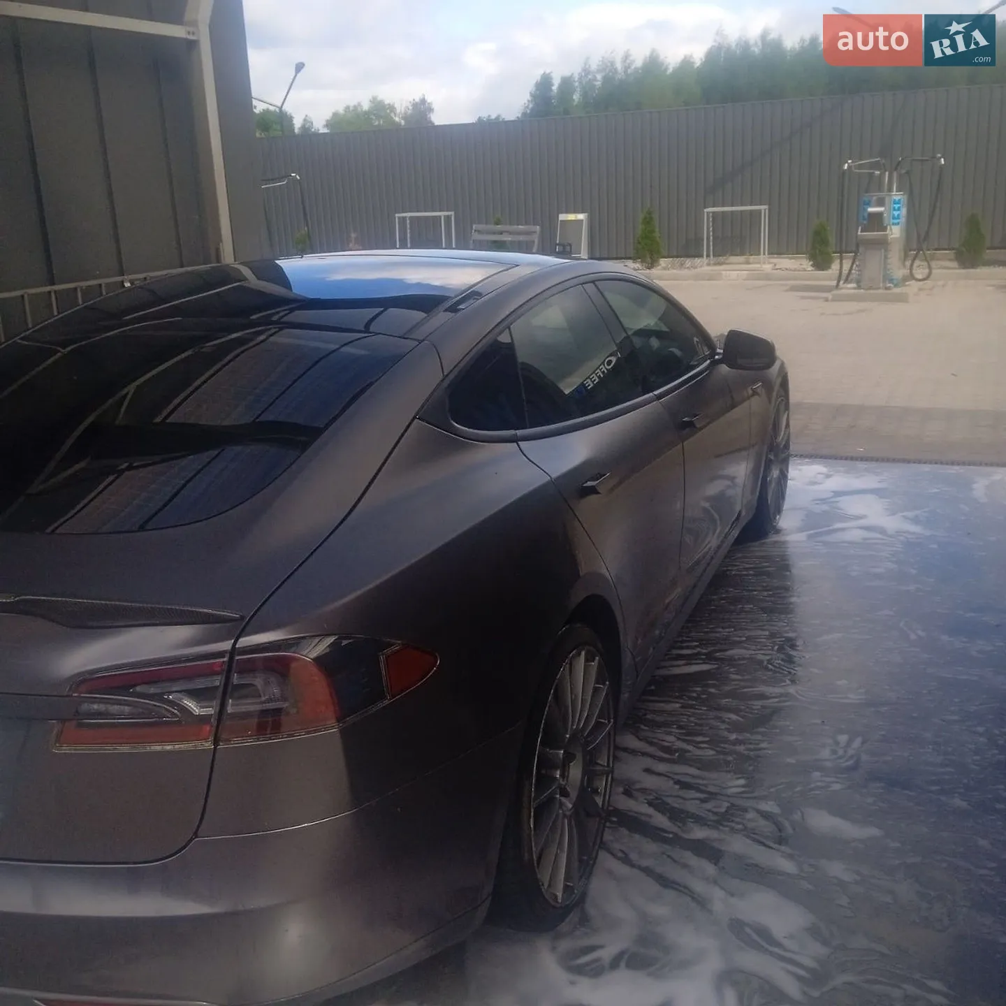 Tesla Model S, 2014