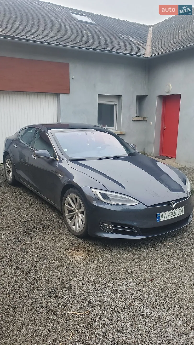 Tesla Model S, 2019