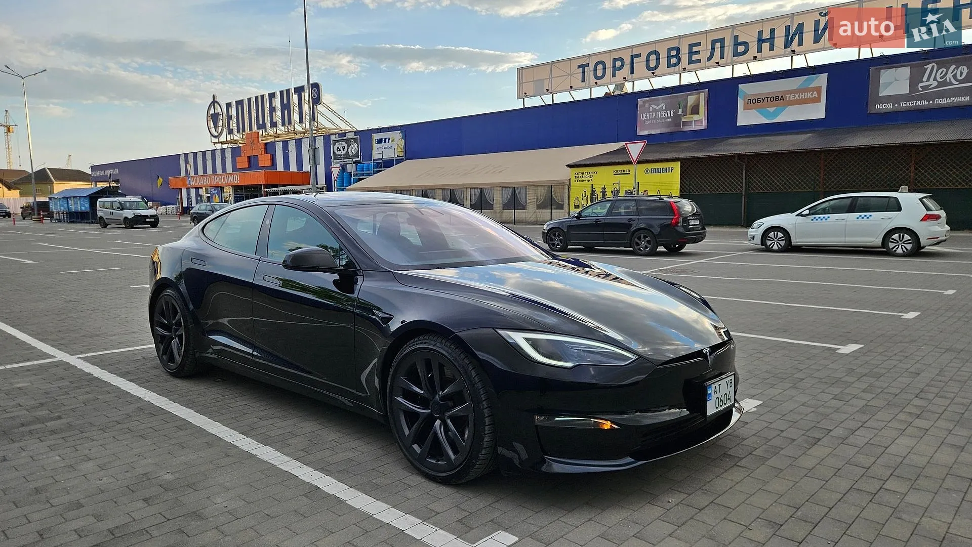 Tesla Model S, 2024