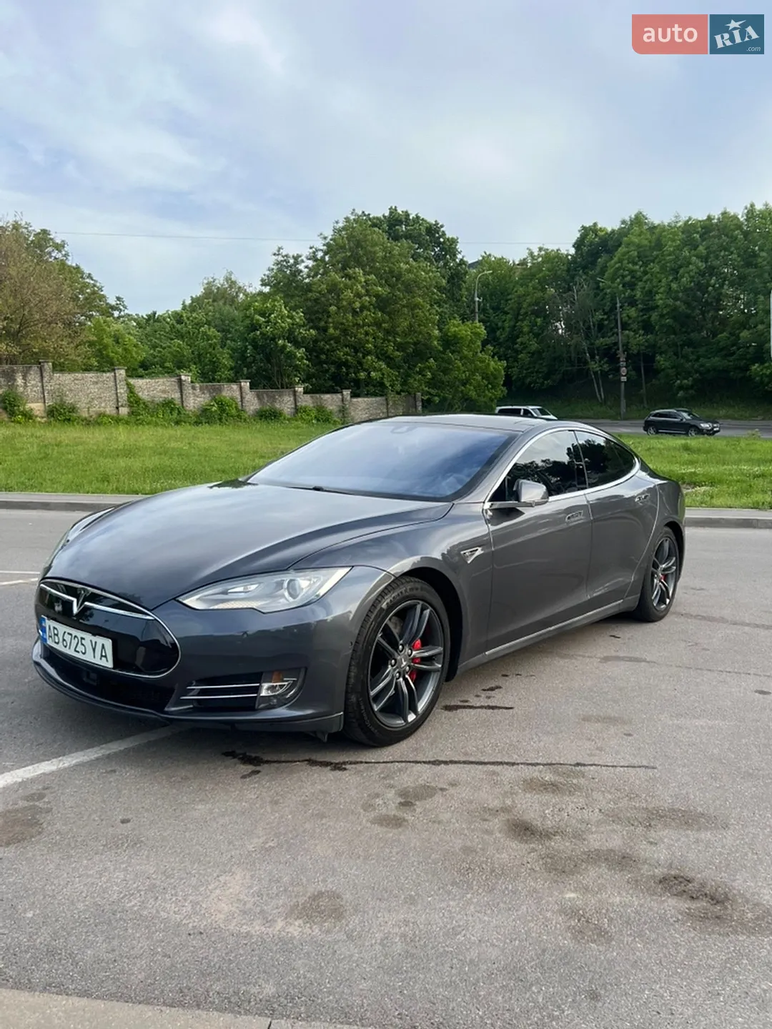 Tesla Model S, 2015