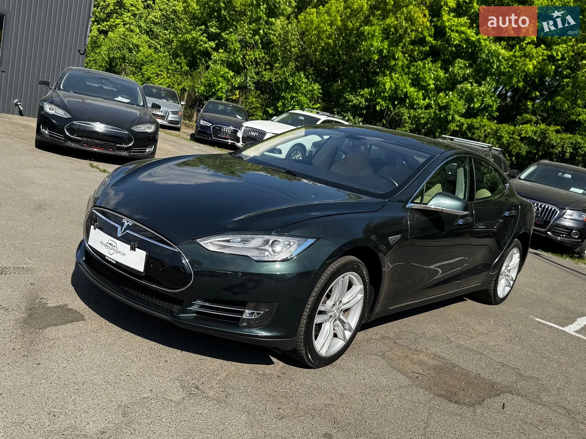 Tesla Model S, 2014