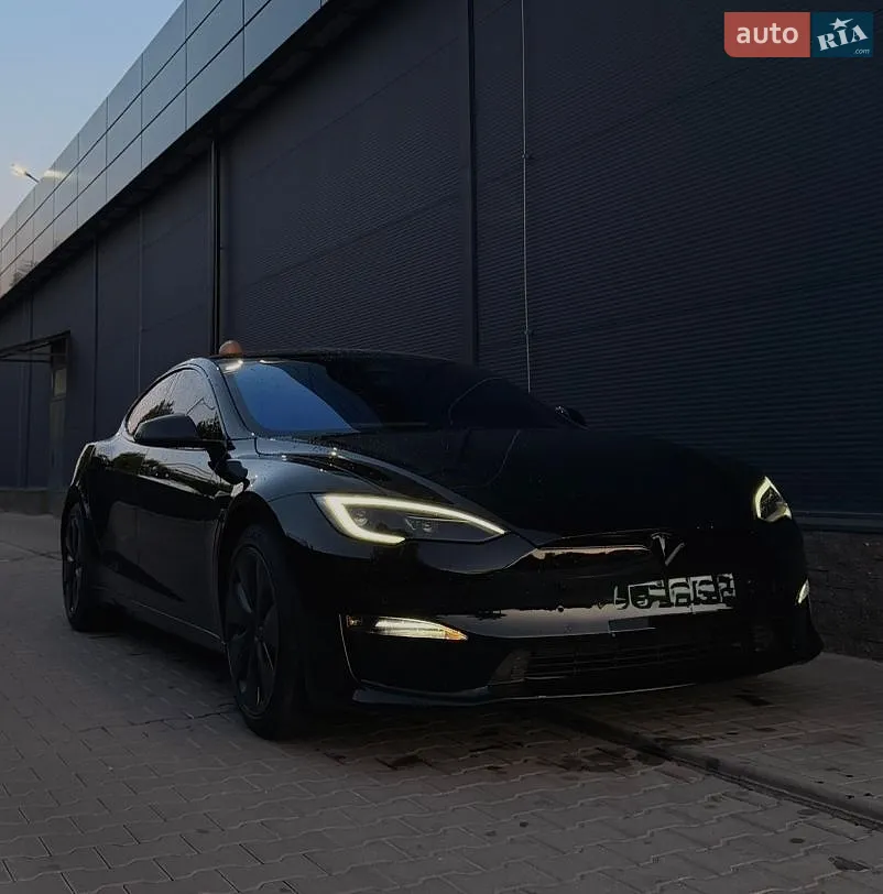 Tesla Model S, 2022