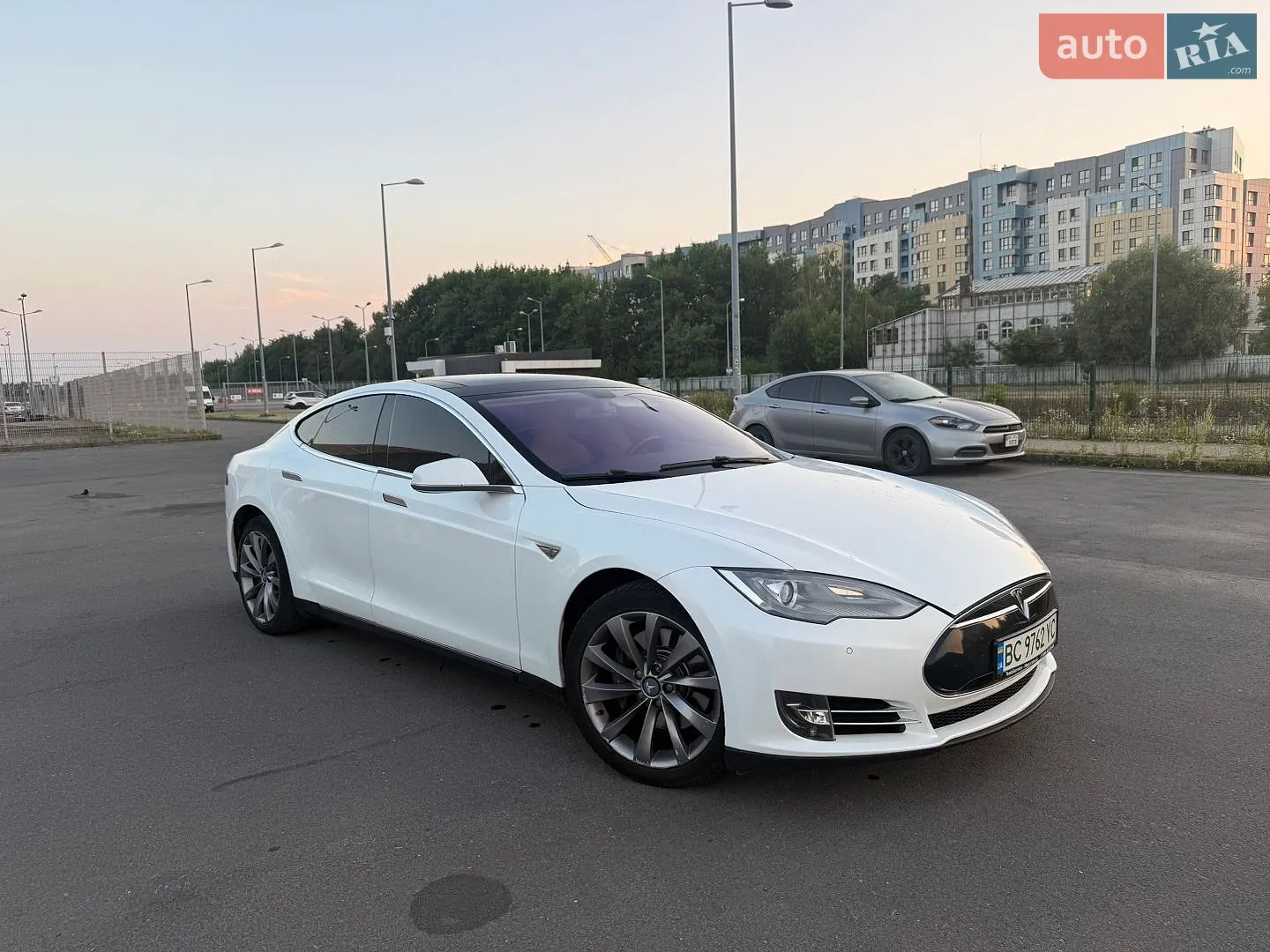 Tesla Model S, 2014