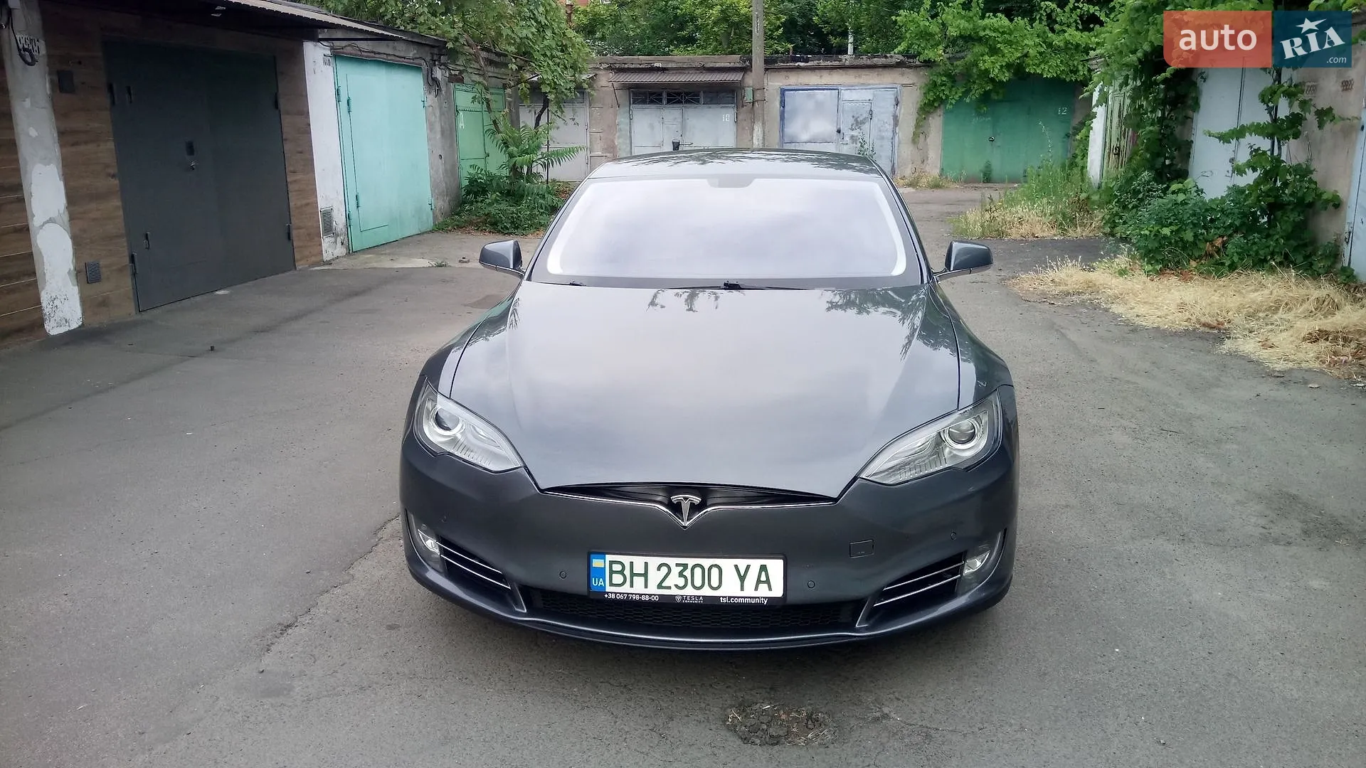 Tesla Model S, 2014