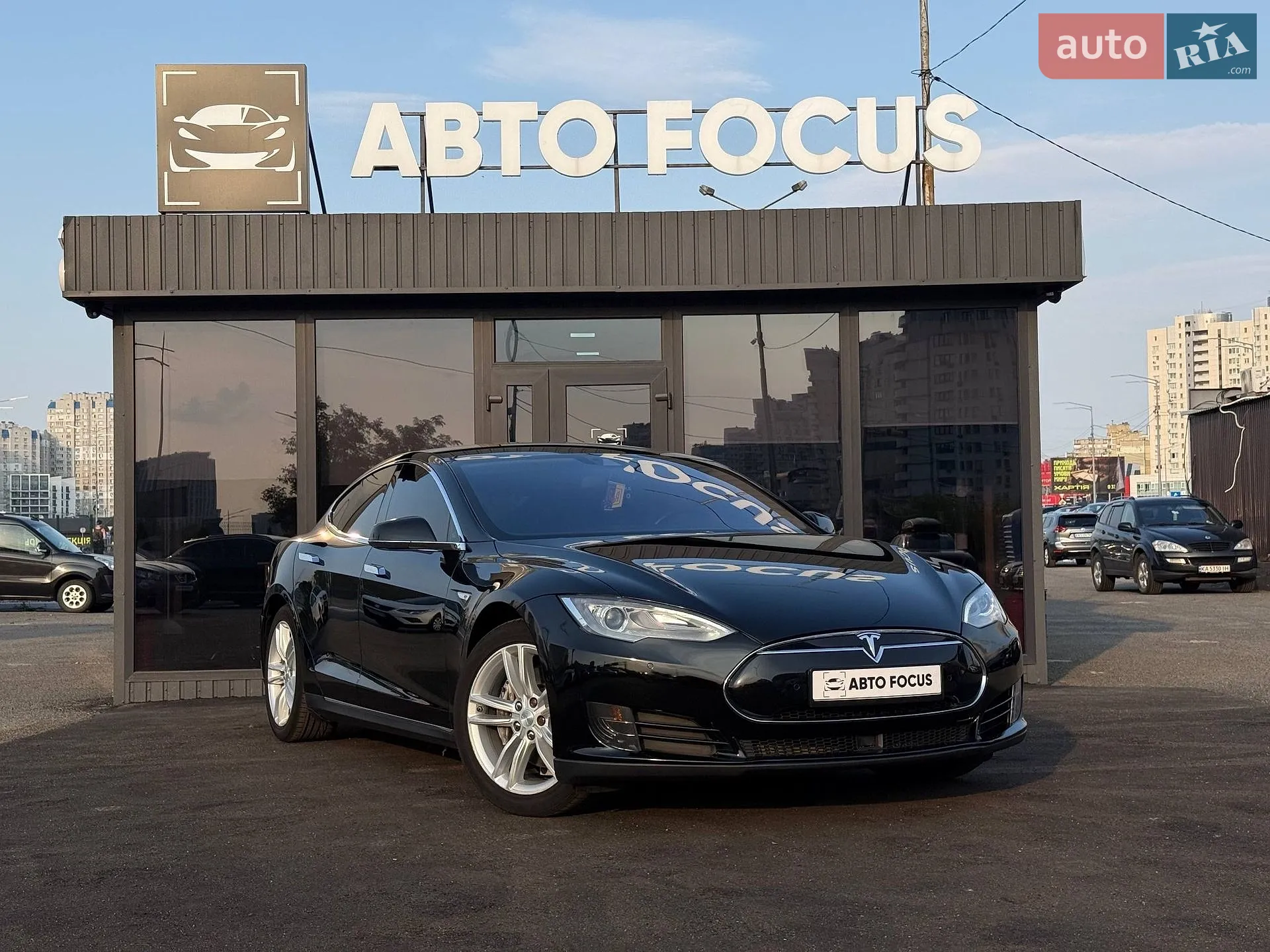 Tesla Model S, 2015
