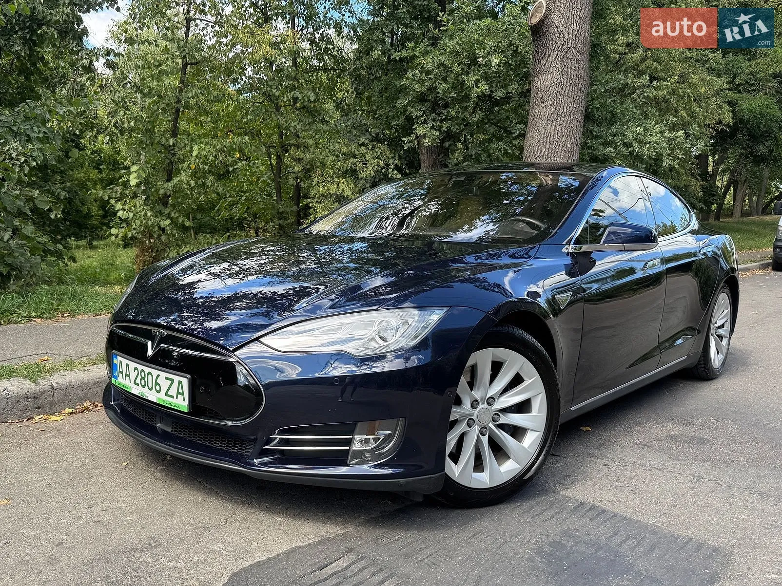 Tesla Model S, 2014