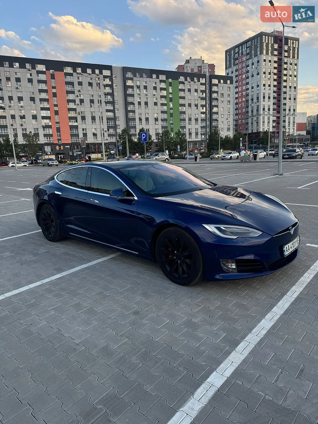 Tesla Model S, 2018