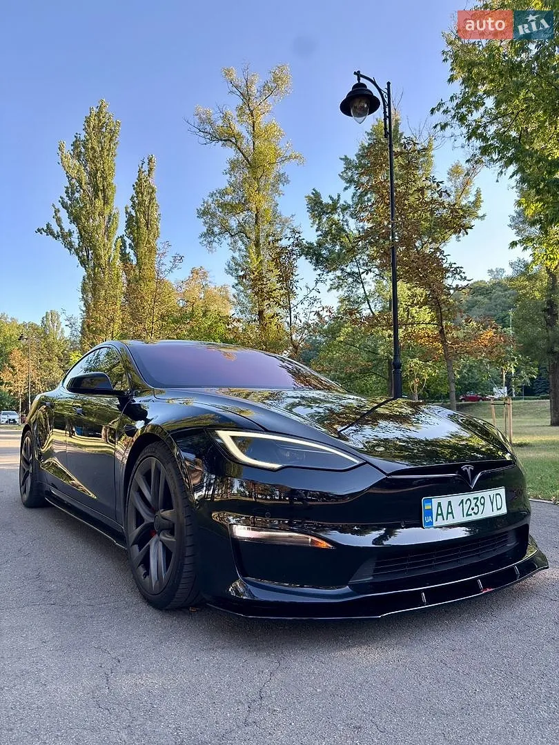 Tesla Model S, 2021