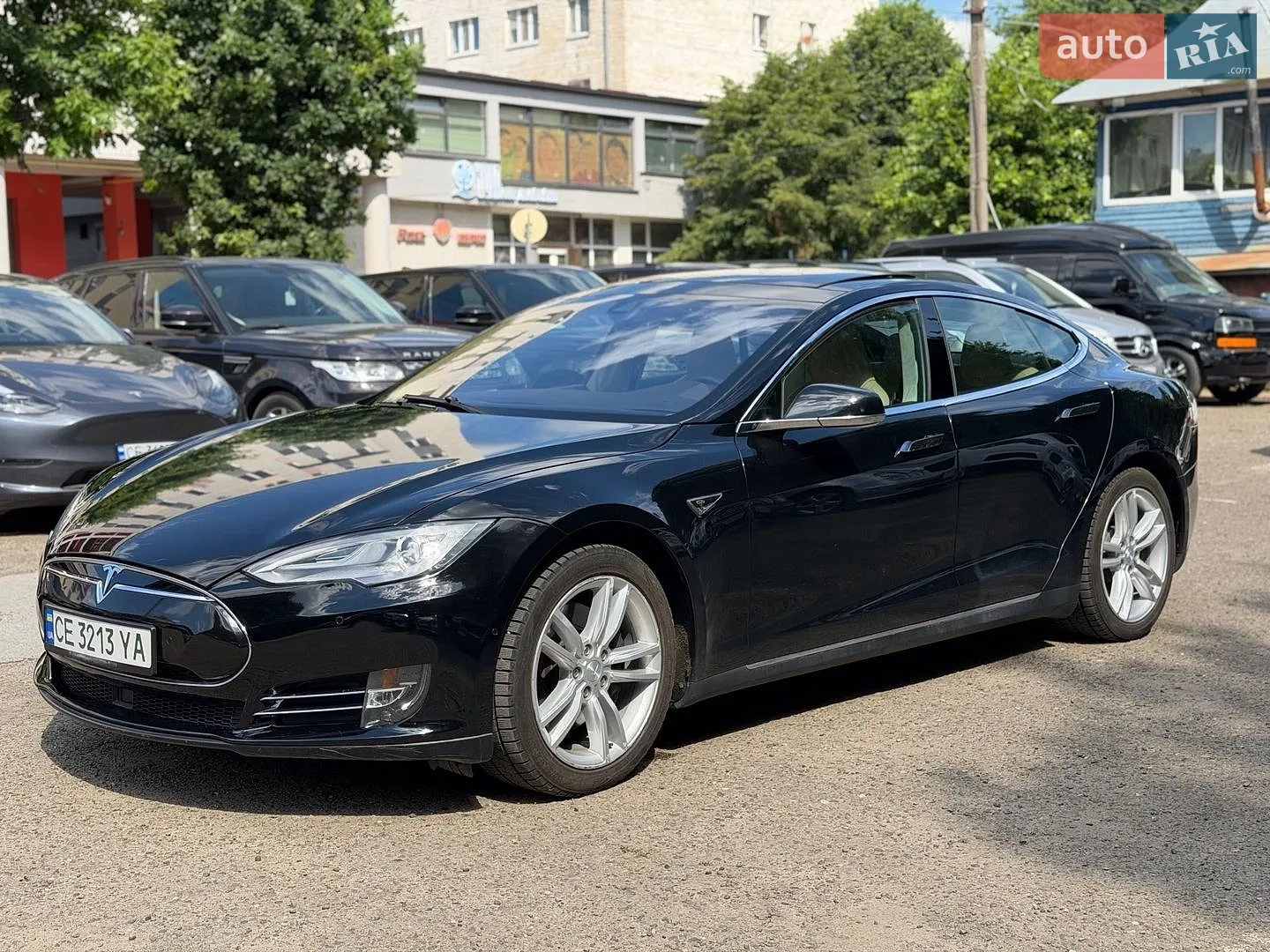 Tesla Model S, 2015