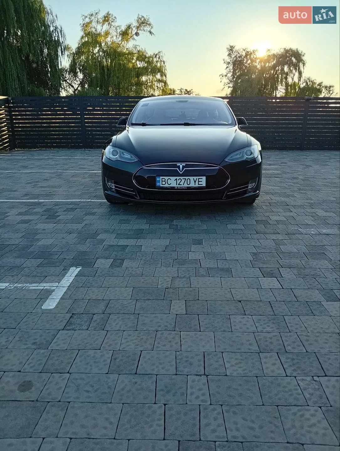 Tesla Model S, 2014
