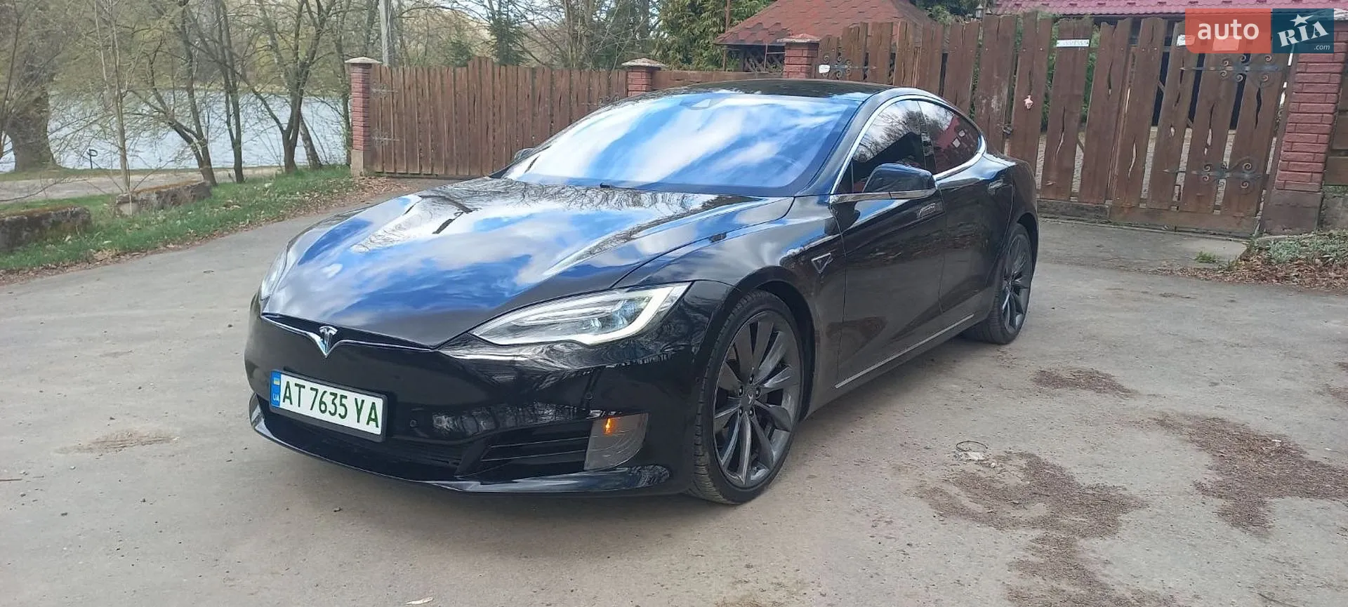 Tesla Model S, 2016
